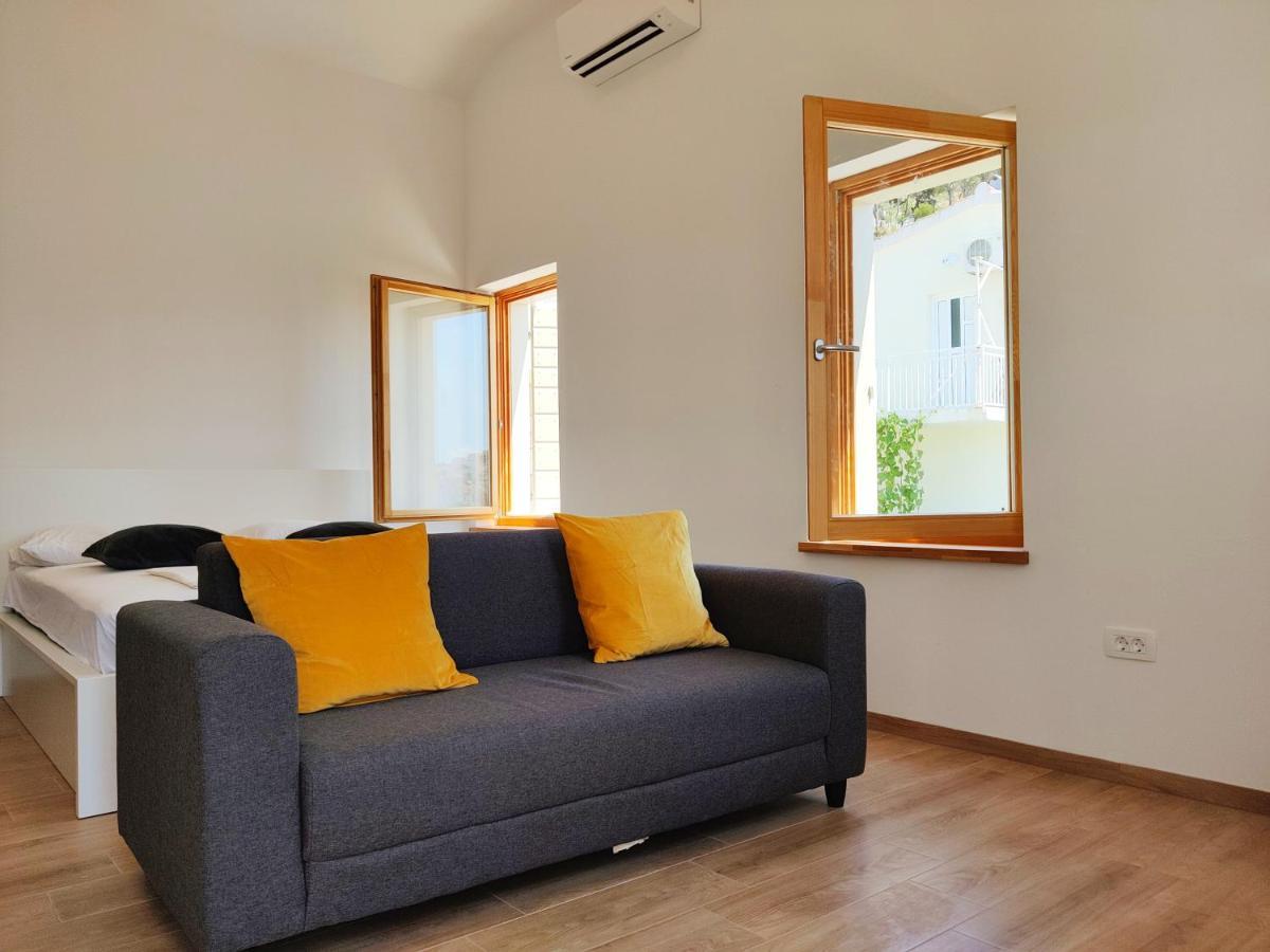 Brand New Apt W Balcony & Perfect Seaview At Center Hvar Town Extérieur photo