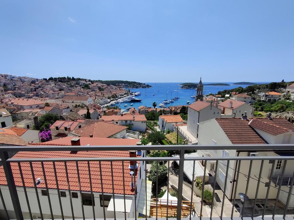 Brand New Apt W Balcony & Perfect Seaview At Center Hvar Town Extérieur photo