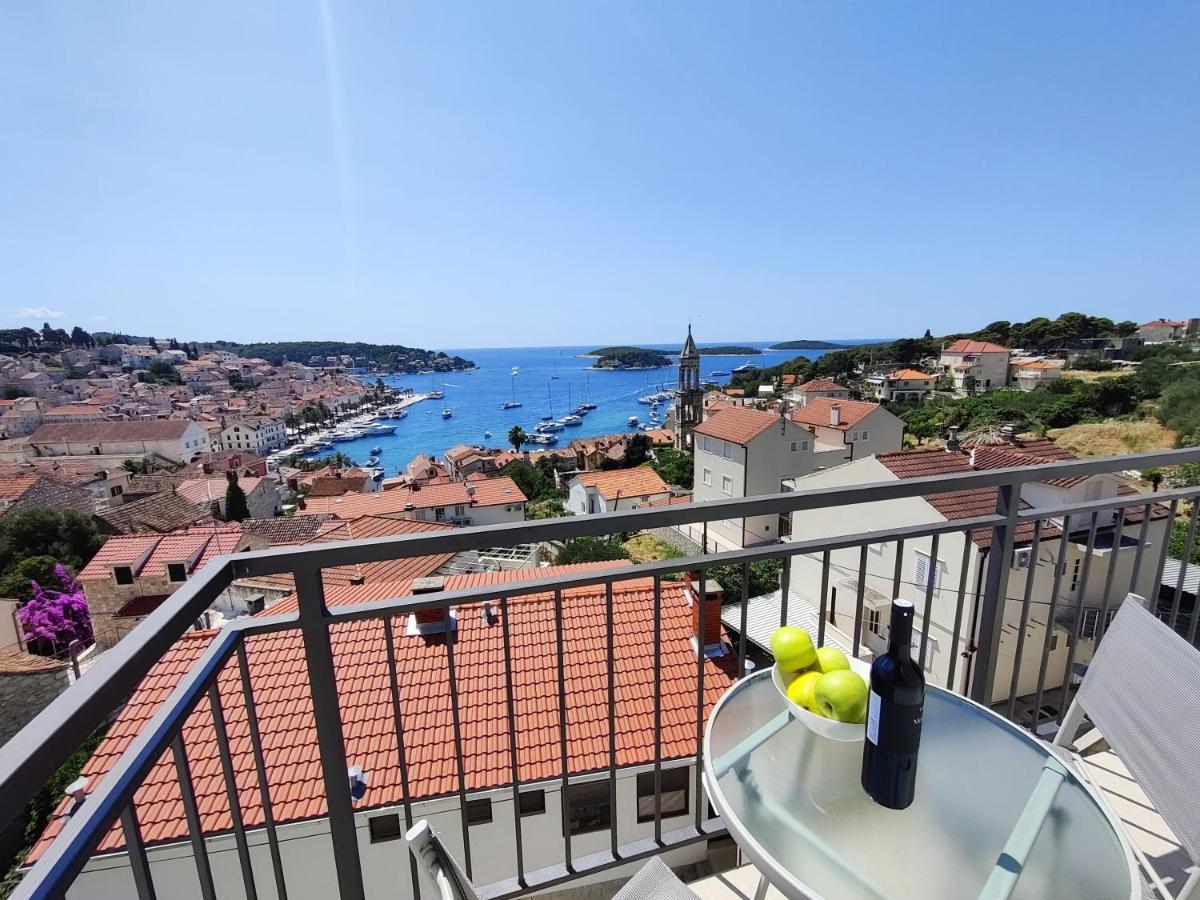 Brand New Apt W Balcony & Perfect Seaview At Center Hvar Town Extérieur photo