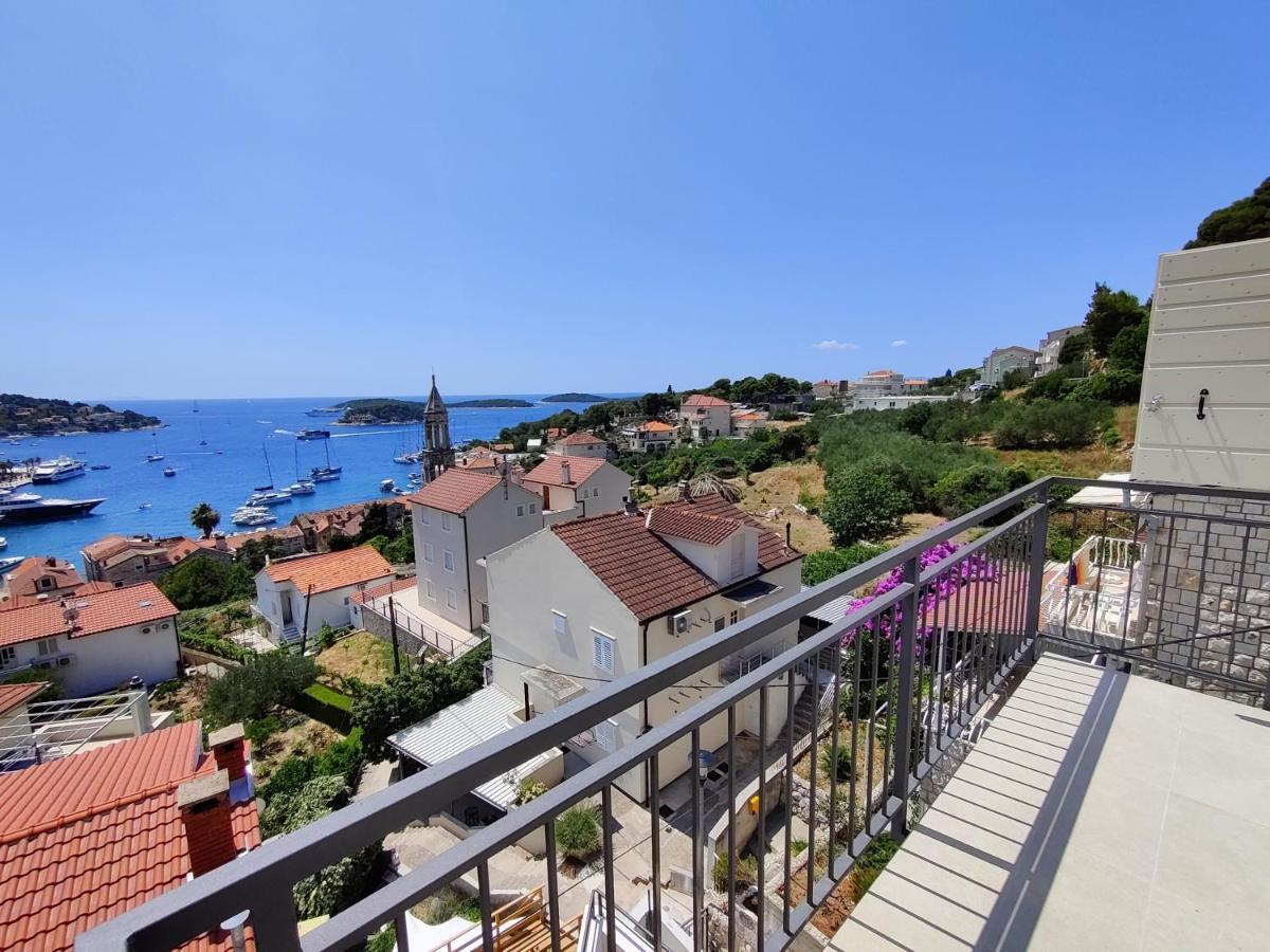 Brand New Apt W Balcony & Perfect Seaview At Center Hvar Town Extérieur photo
