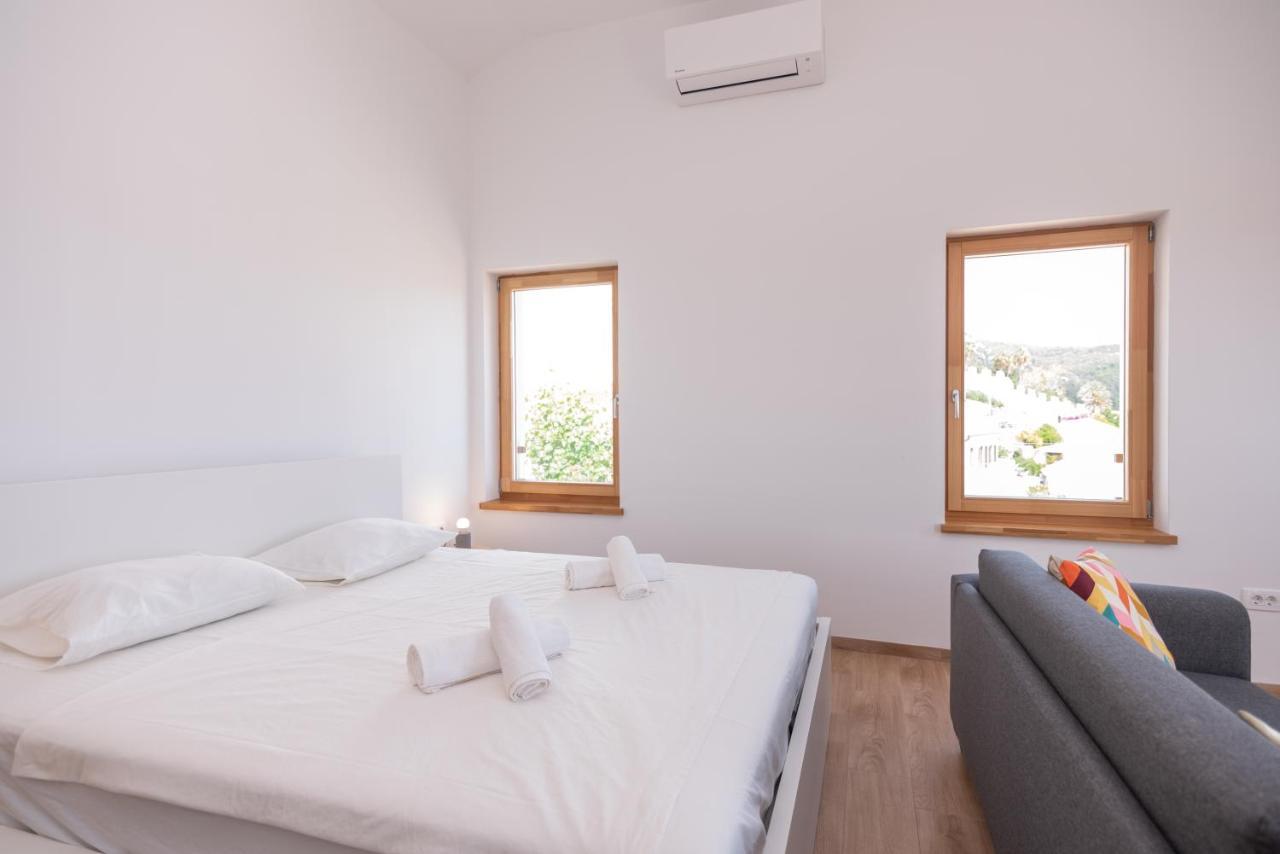 Brand New Apt W Balcony & Perfect Seaview At Center Hvar Town Extérieur photo