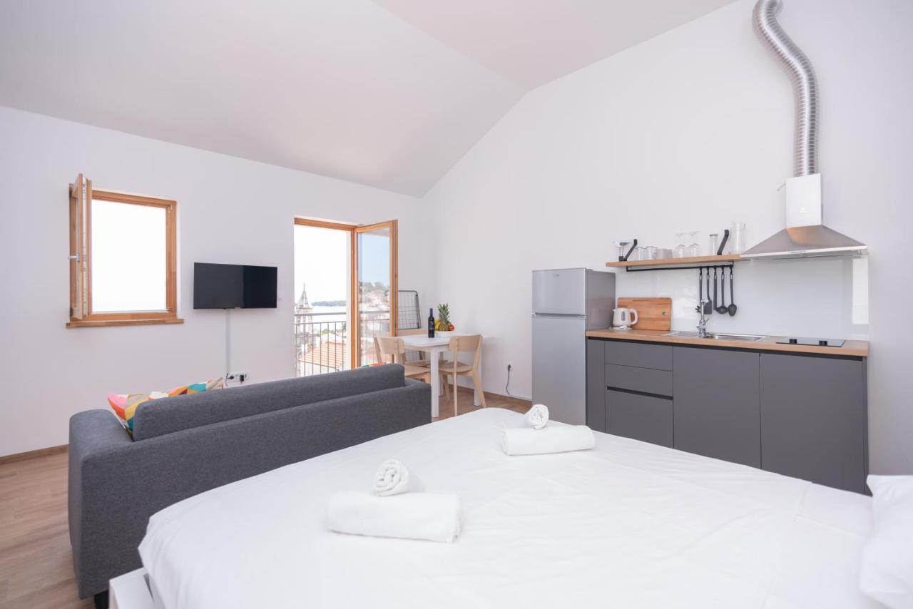 Brand New Apt W Balcony & Perfect Seaview At Center Hvar Town Extérieur photo