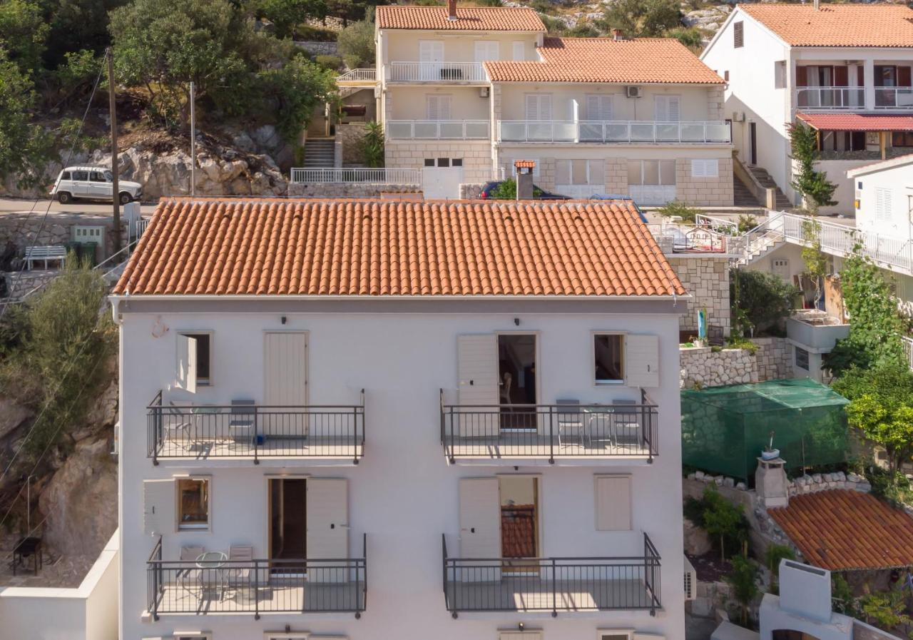 Brand New Apt W Balcony & Perfect Seaview At Center Hvar Town Extérieur photo